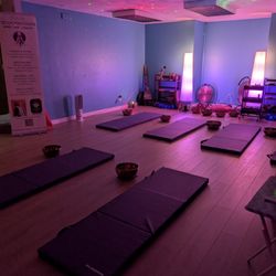 Group Sound Healing Class