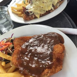 $10 schnitzels!