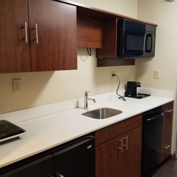 Comfort Inn Danvers - Boston North Shore - Kitchen - Hotels Near Me - Danvers, Massachusetts Comfort Inn Danvers - Boston North Shore - Kitchen - Hotels Near Me - Danvers, Massachusetts