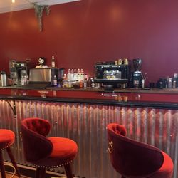 Pour Boy - The coffee bar