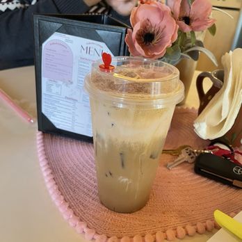Cafecito Lounge - Strawberry cold foam horchata latte - Coffee & Tea Near Me - Lodi, California
