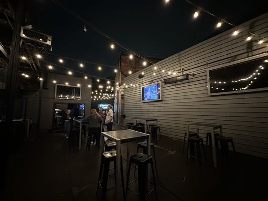 UP-DOWN STL - Updated December 2025 - 339 Photos & 162 Reviews - 405 N ...