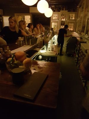 Cocktail Bar by null