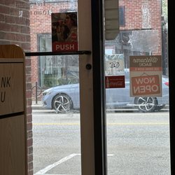 Wellesley North End Pizza - Windows that need to be cleaned.