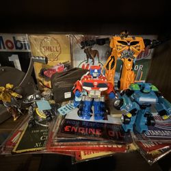 Vintage to Vogue Boutique - Transformers toys