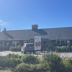 Milk Pail Fresh Market - Exterior