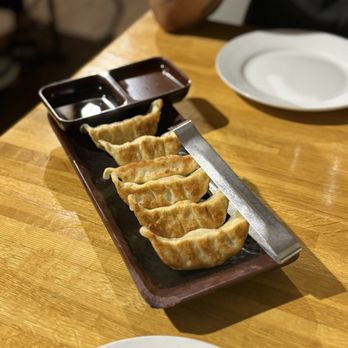 Hai - D4.Pan-Fried Pork Dumpling (6) - Chinese Near Me - Decatur, Georgia Hai - D4.Pan-Fried Pork Dumpling (6) - Chinese Near Me - Decatur, Georgia