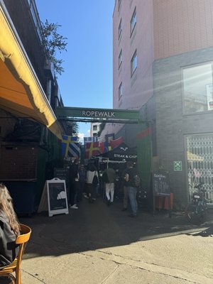 Maltby Street Market by null