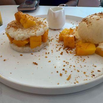 Mango Mango Dessert - Mango sticky rice - Desserts Near Me - Las Vegas, Nevada