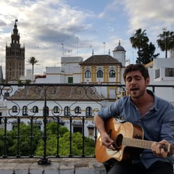 Fundación Amalio - Musica en vivo por Javier