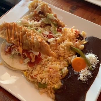 La Contenta Les - Fish tacos - Mexican Near Me - New York, New York