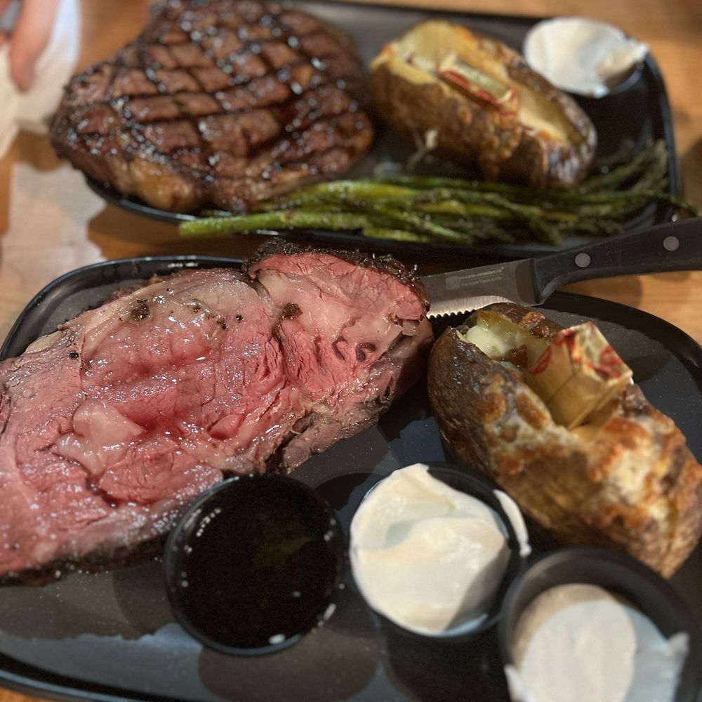 Prime rib and 16oz ribeye