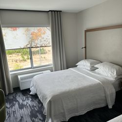 Fairfield by Marriott Inn & Suites Seattle Poulsbo - Inside room