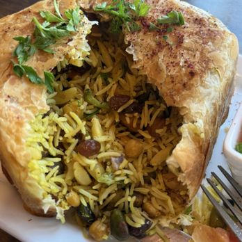 Sultān Mediterranean Restaurant - Mediterranean Near Me - St. Louis, Missouri