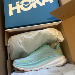 My marathon shoes! My marathon shoes!