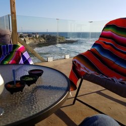Km 52 Surf-N-Turf - Outdoor seating area