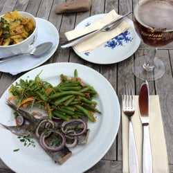 Restaurant Altes Fährhaus - Matjes mit Speckbohnen und Bratkartoffeln