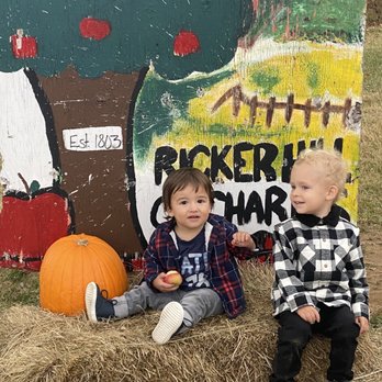 Ricker Hill Orchards - Fruits & Veggies Near Me - Turner, Maine