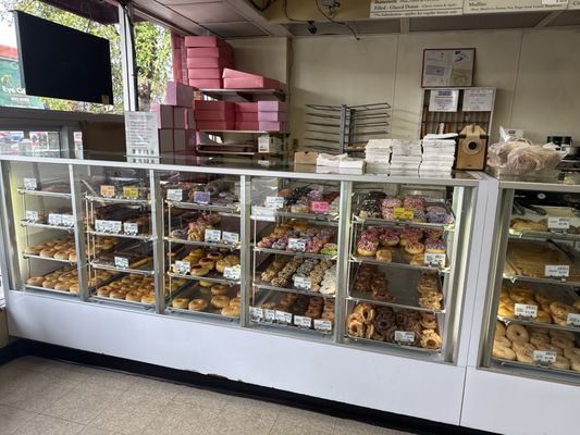 Colonial Donuts by null