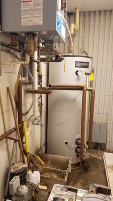 PM Plumbing & Mechanical Logo