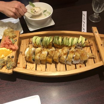 Banzai Sushi & Thai - Green curry chicken, dragon roll and banzai roll. - Sushi Bars Near Me - Melbourne, Florida