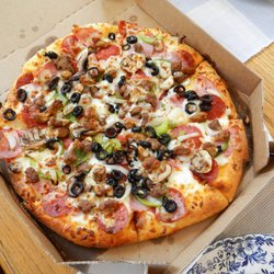 Domino's Pizza - Haven't had Domino's in foreverrrrr. Was pleasantly surprised!