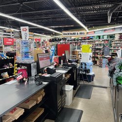 Gopher Ace - Inside store