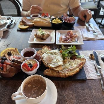 Vanilla Espresso French Café - Themed Cafes Near Me - Miramar, Florida Vanilla Espresso French Café - Themed Cafes Near Me - Miramar, Florida