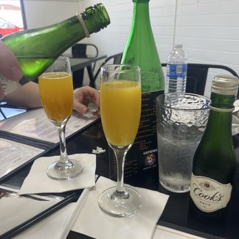 Catrina Mexican Spot - Mimosas - Mexican Near Me - Hawthorne, California Catrina Mexican Spot - Mimosas - Mexican Near Me - Hawthorne, California