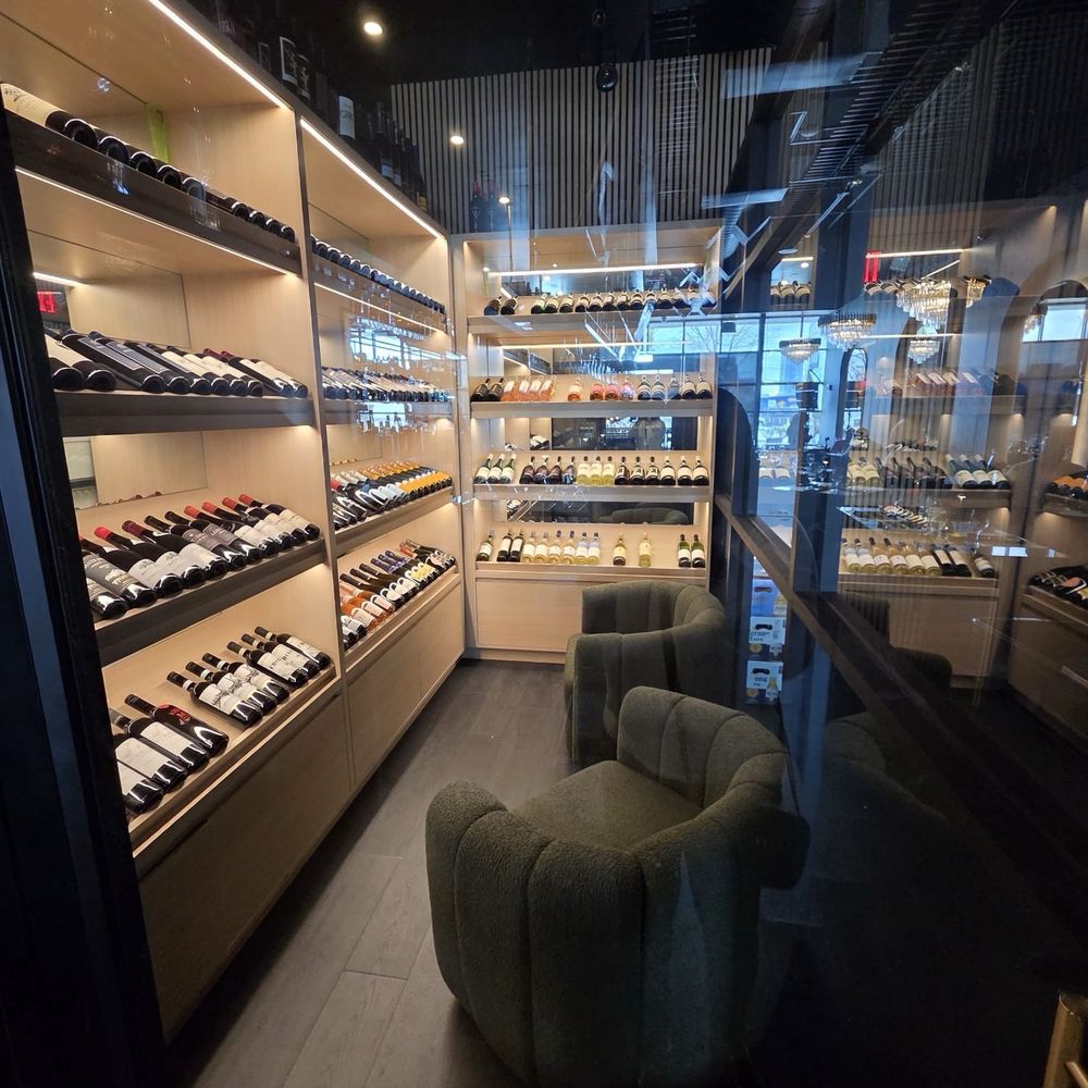 MAX's Wine Dive - Wine Room - Wine Bars Near Me - Houston, Texas MAX's Wine Dive - Wine Room - Wine Bars Near Me - Houston, Texas