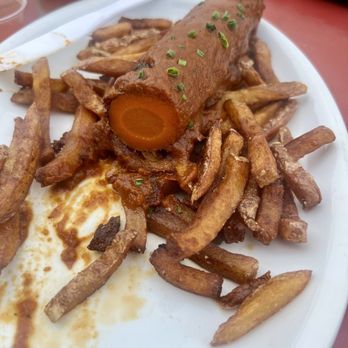 Tuba Baking - Karotte currywurst - German Near Me - Dayton, Kentucky