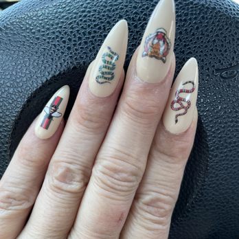 MOI Nails By Spring - Nail Salons Near Me - Los Angeles, California MOI Nails By Spring - Nail Salons Near Me - Los Angeles, California