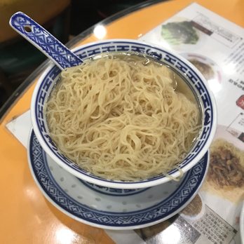 麥奀雲吞麵世家 - Shrimp Wonton Noodle Soup (small bowl, small spoon, small portion size). - Cantonese Near Me - Hong Kong, HK 麥奀雲吞麵世家 - Shrimp Wonton Noodle Soup (small bowl, small spoon, small portion size). - Cantonese Near Me - Hong Kong, HK