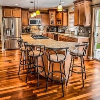 TEI Flooring - a kitchen with a large island - Flooring Near Me - Rockwell, North Carolina TEI Flooring - a kitchen with a large island - Flooring Near Me - Rockwell, North Carolina