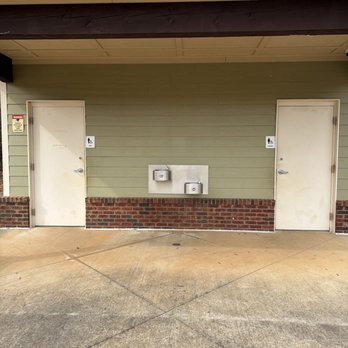 J.B. Owens Park - Restrooms (Clean) - Parks Near Me - Holly Springs, Georgia J.B. Owens Park - Restrooms (Clean) - Parks Near Me - Holly Springs, Georgia