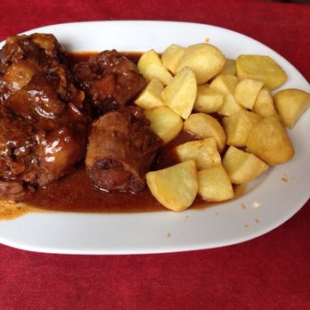 Alhambra - Oxtail stew - Spanish Near Me - Madrid, M Alhambra - Oxtail stew - Spanish Near Me - Madrid, M