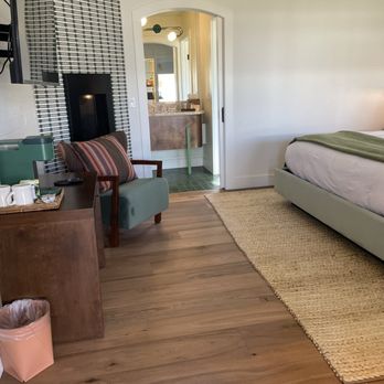 River Lodge - Hotels Near Me - Paso Robles, California