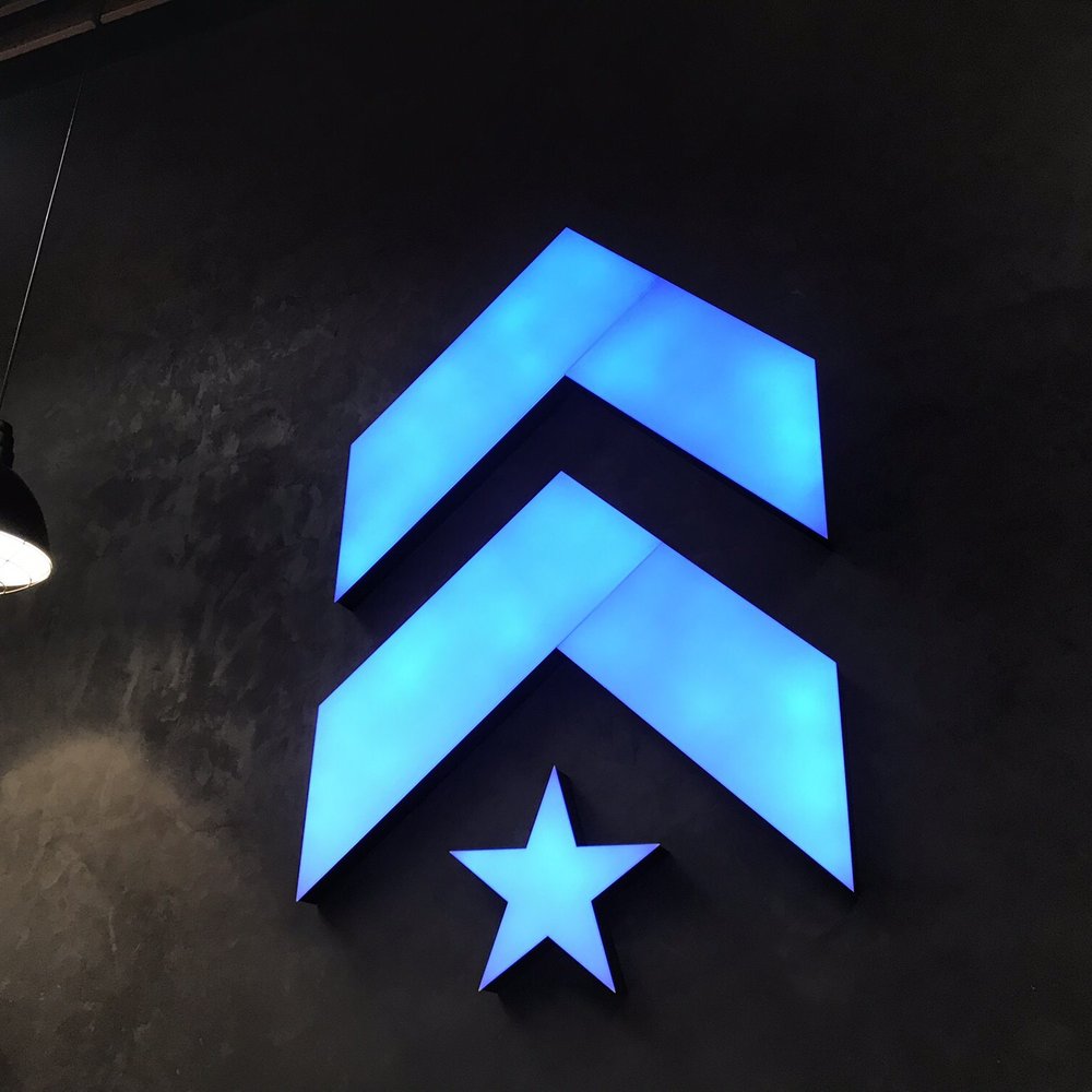 Barry's FiDi - Barry's logo - Interval Training Gyms Near Me - San Francisco, California