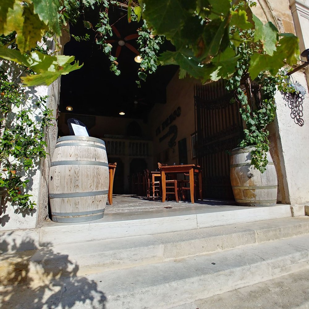 Il Drago - Wine Bars Near Me - Soave, VR
