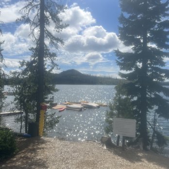 Big Lake Youth Camp - Boats on the Lake - Summer Camps Near Me - Sisters, Oregon Big Lake Youth Camp - Boats on the Lake - Summer Camps Near Me - Sisters, Oregon