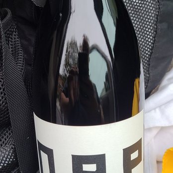 Vanderbilt Wine Merchants - Pinot noir - Beer, Wine & Spirits Near Me - Brooklyn, New York Vanderbilt Wine Merchants - Pinot noir - Beer, Wine & Spirits Near Me - Brooklyn, New York