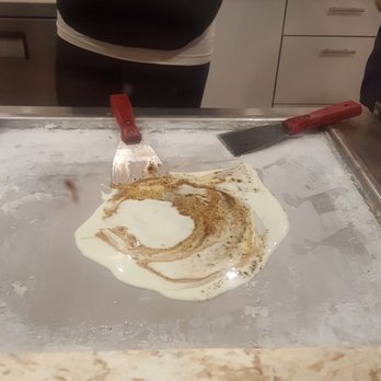 Roli Poli - Ice Cream & Frozen Yogurt Near Me - London, Ontario