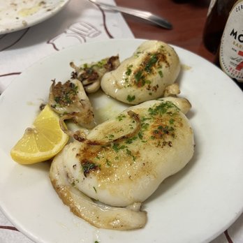 Can Maño - Grilled squid - Spanish Near Me - Barcelona, B