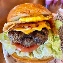 Tatys Chicken - Hamburgesa Royal