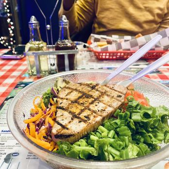 Huey's Olive Branch - TUNA STEAK SALAD - Burgers Near Me - Olive Branch, Mississippi Huey's Olive Branch - TUNA STEAK SALAD - Burgers Near Me - Olive Branch, Mississippi