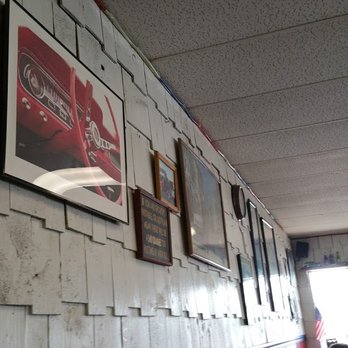 Busy Bee Cafe - Wall decor - Breakfast & Brunch Near Me - Springfield, Oregon