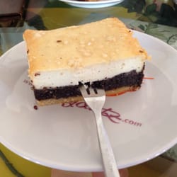 Cafestüble Lutz - Mohn-käse-kuchen