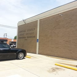 Springfield Tn Post Office - Checking the mail