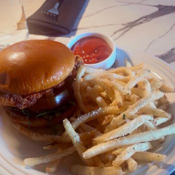 The Peacock - Smash burger with truffle fries - Breakfast & Brunch Near Me - Charleston, South Carolina The Peacock - Smash burger with truffle fries - Breakfast & Brunch Near Me - Charleston, South Carolina