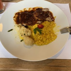 Restaurant Dampfzentrale Bern - A pork chop weekly main dish.